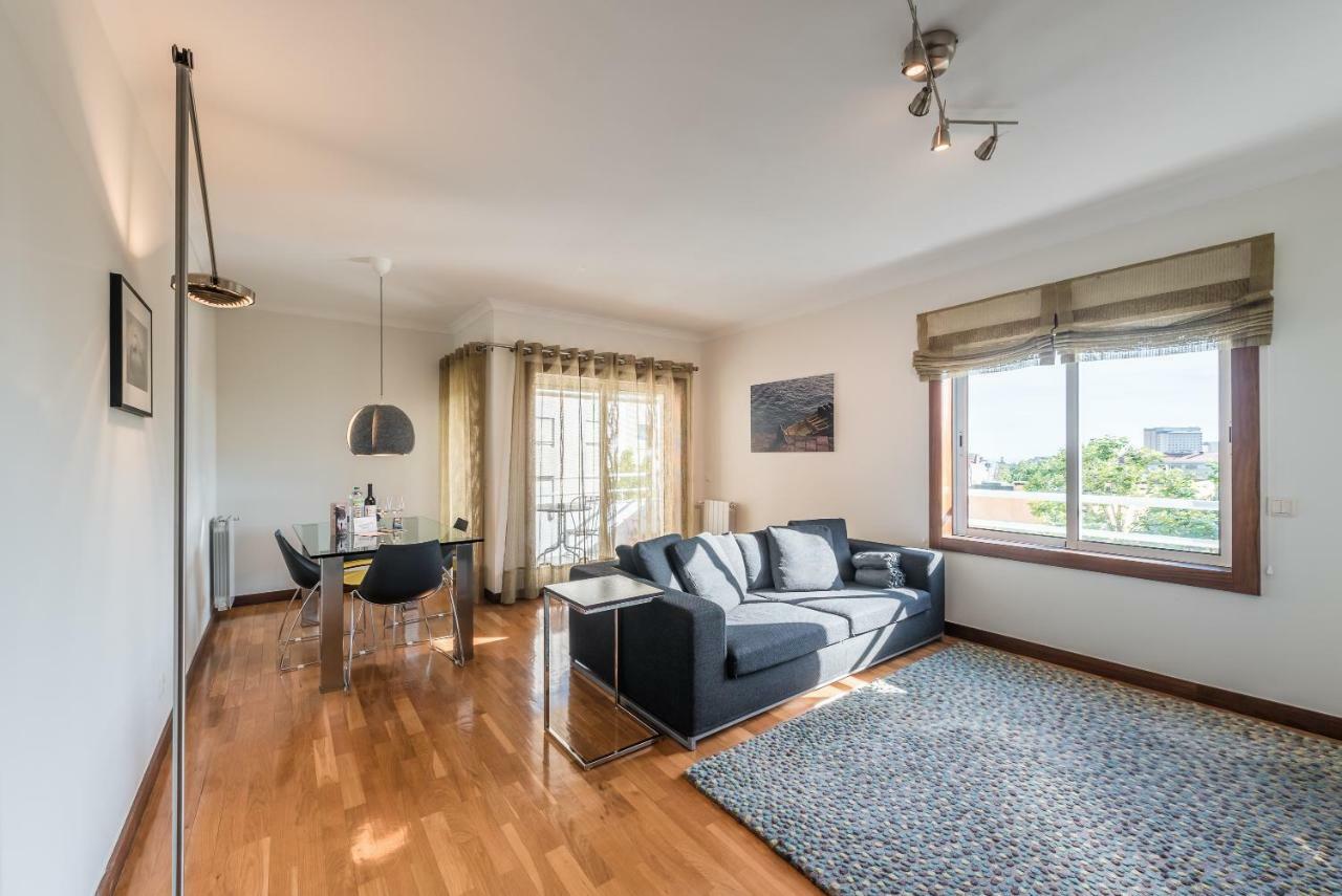 Guestready - Cactus Balcony - Free Private Parking * Oporto